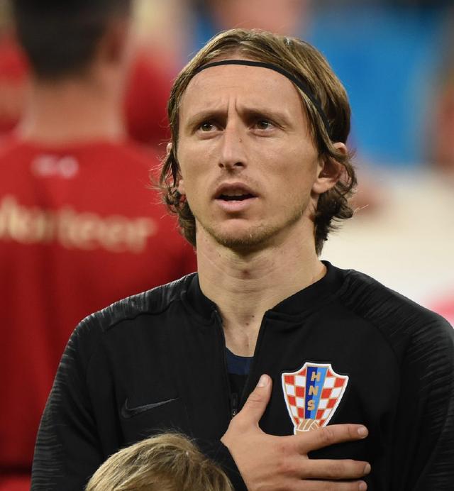 贝恩&卡特半场合计12中2，魔术主场落后背靠背马刺的9分