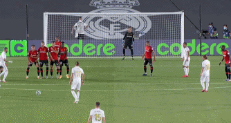 Dro的崛起：巴萨新星在马竞之战中展翅高飞